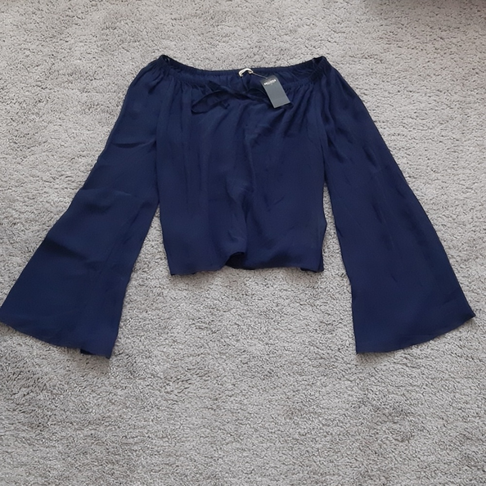 Hollister Off Shoulder Top (NWT)